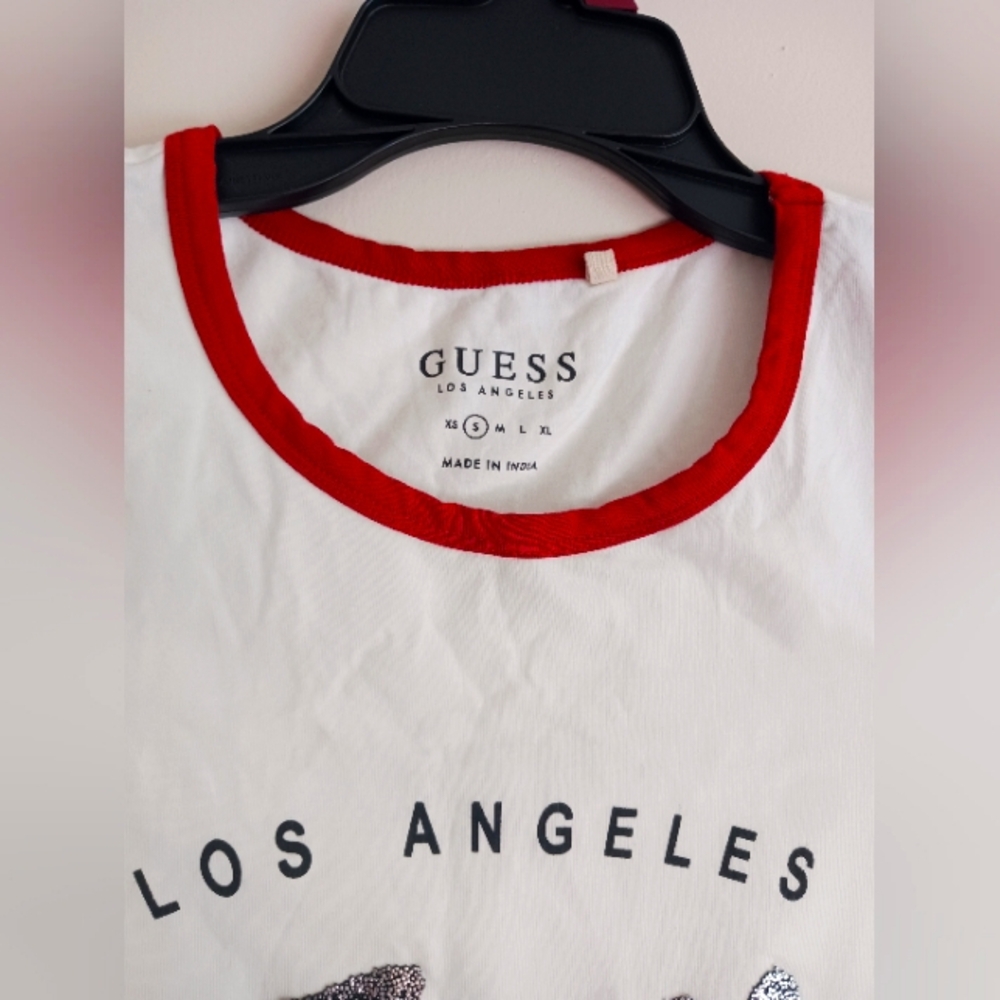 White tee - Picture 2 of 2